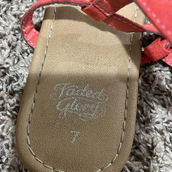 Faded Glory Sandals - Picture 3 of 3